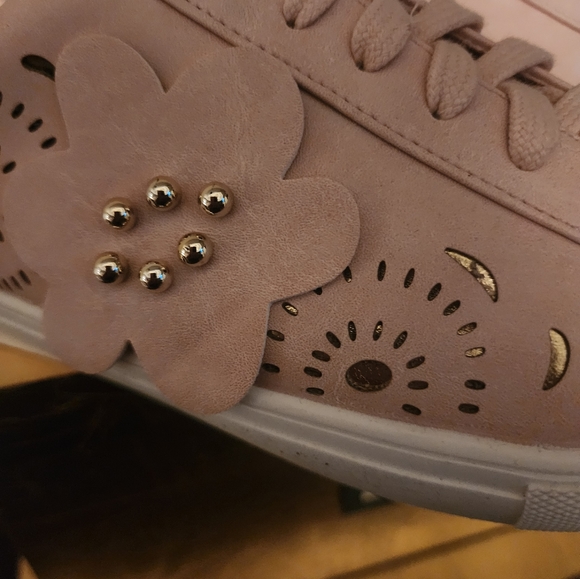 Nanette Lenore Wesley dusty rose Sneakers - Picture 7 of 9